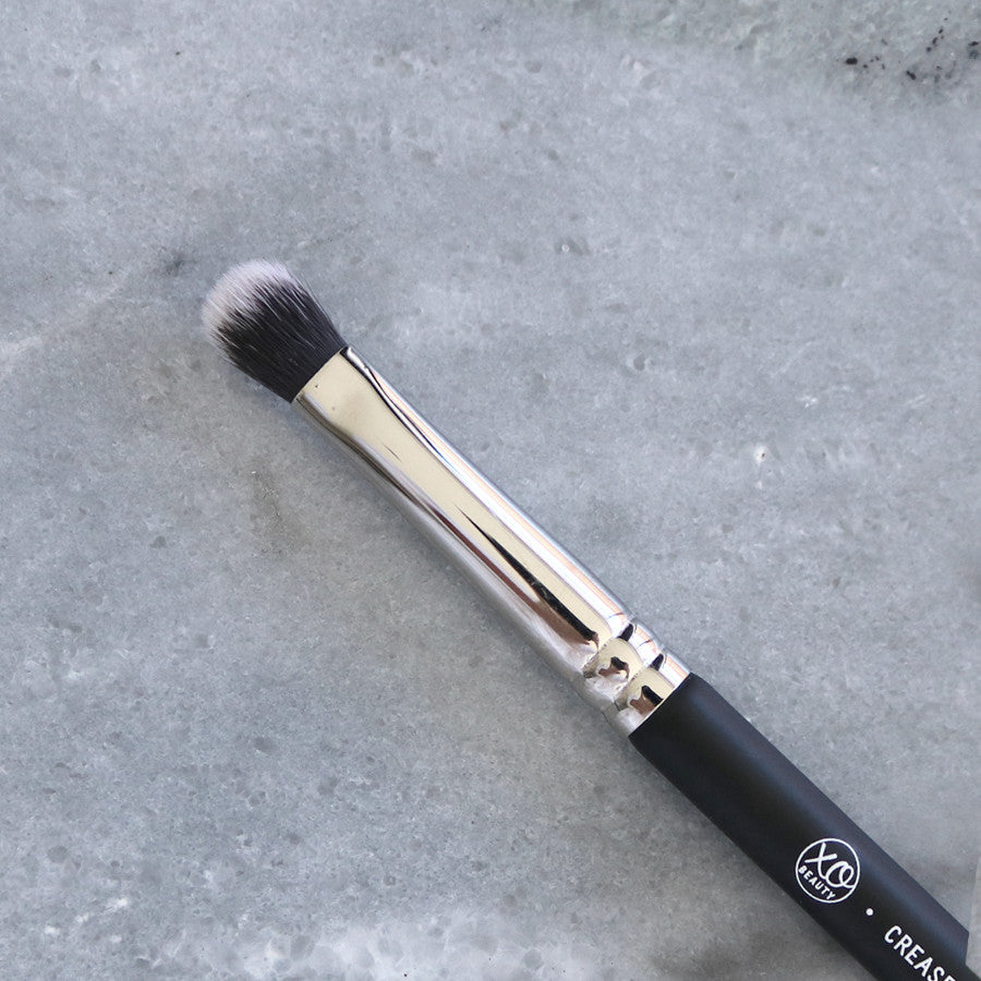 Crease Detail Brush