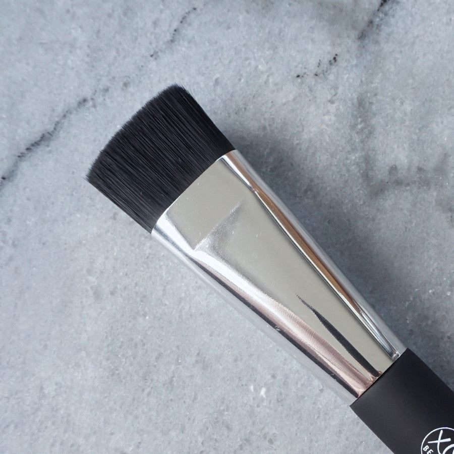 Face Definer Brush