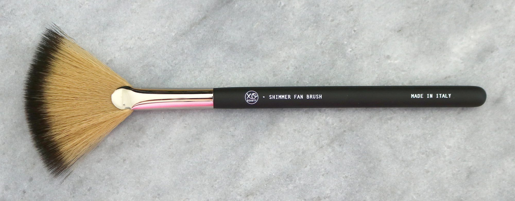 Shimmer Fan Brush