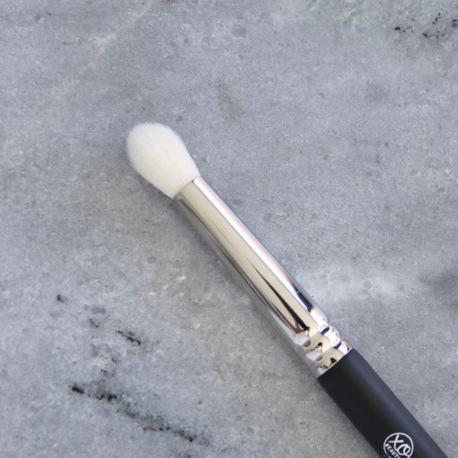 Tulip Crease Brush