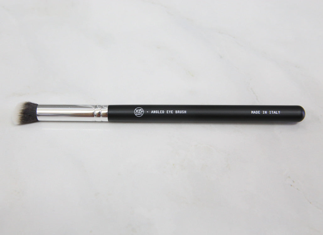 Angled Eye Brush