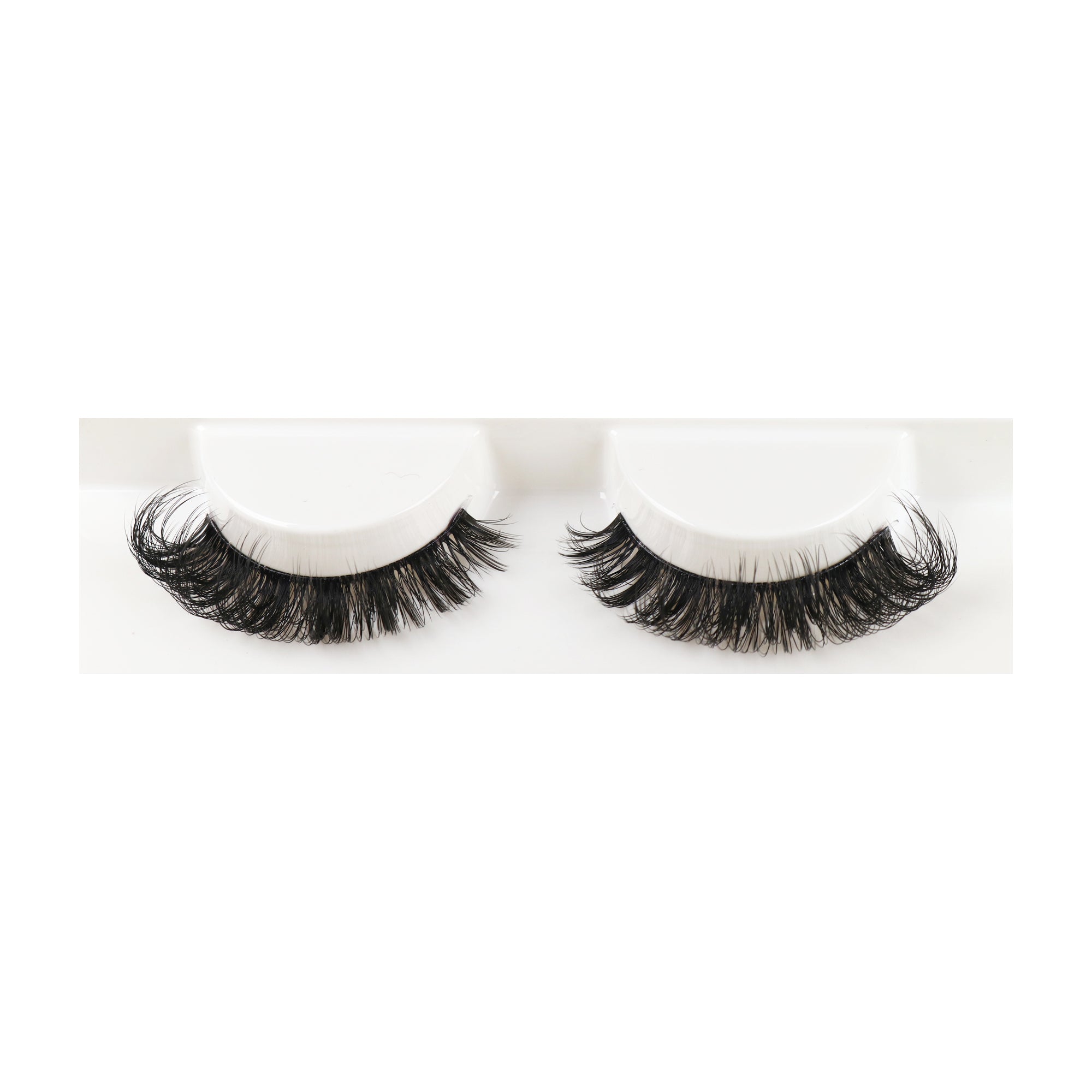 Full Volume Lashes | Captivate